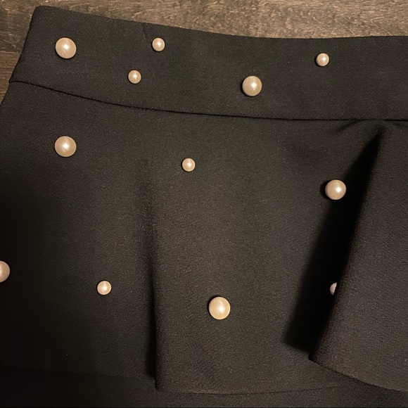 Black Peplum Zara Skirt with Pearls - L - Picture 3 of 4